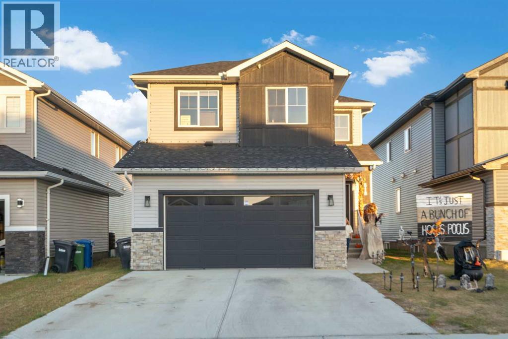 818 Edgefield St, Strathmore, AB T1P 0H6