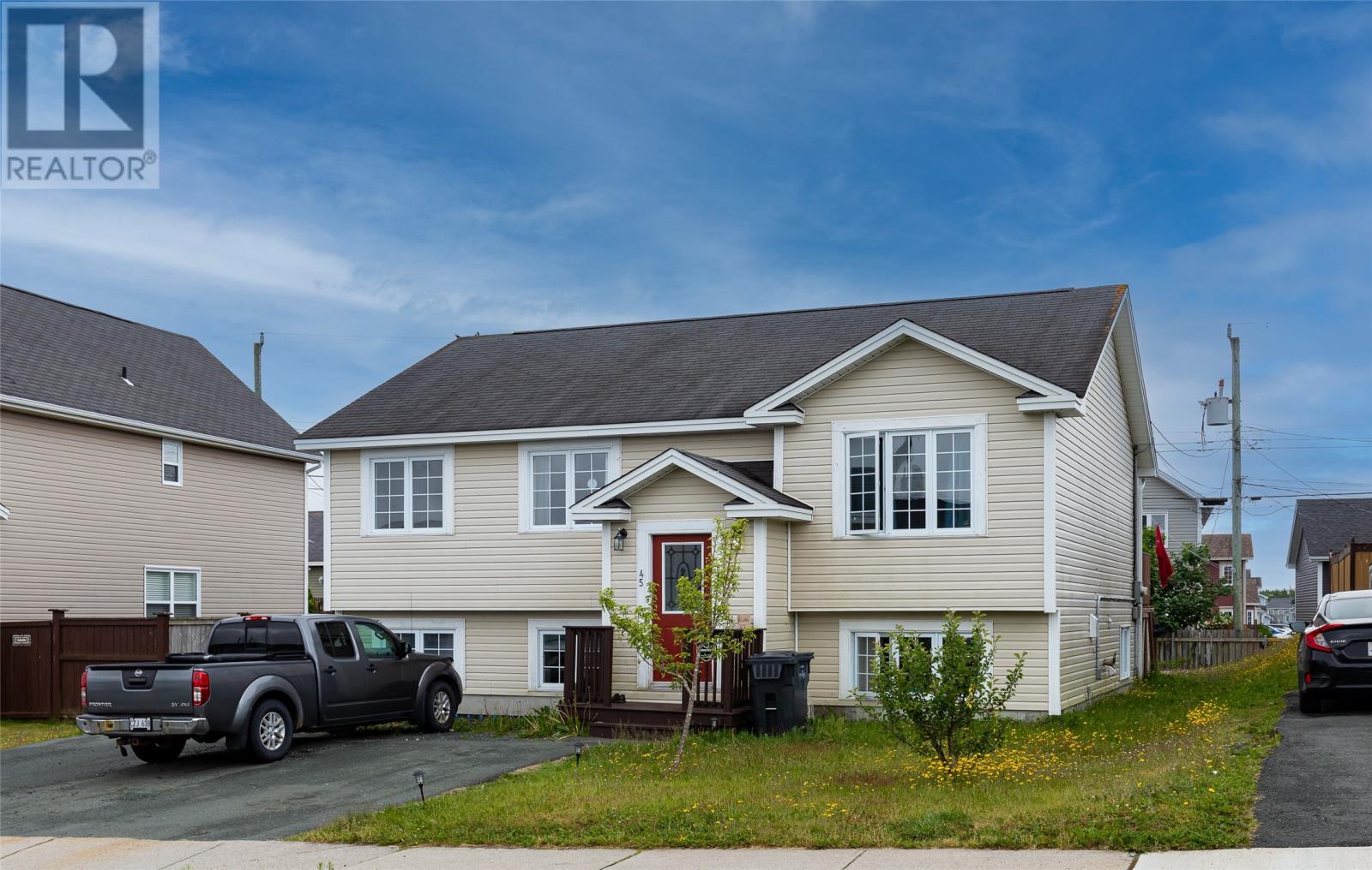 45 Westport St, Paradise, NL A1L 0B1
