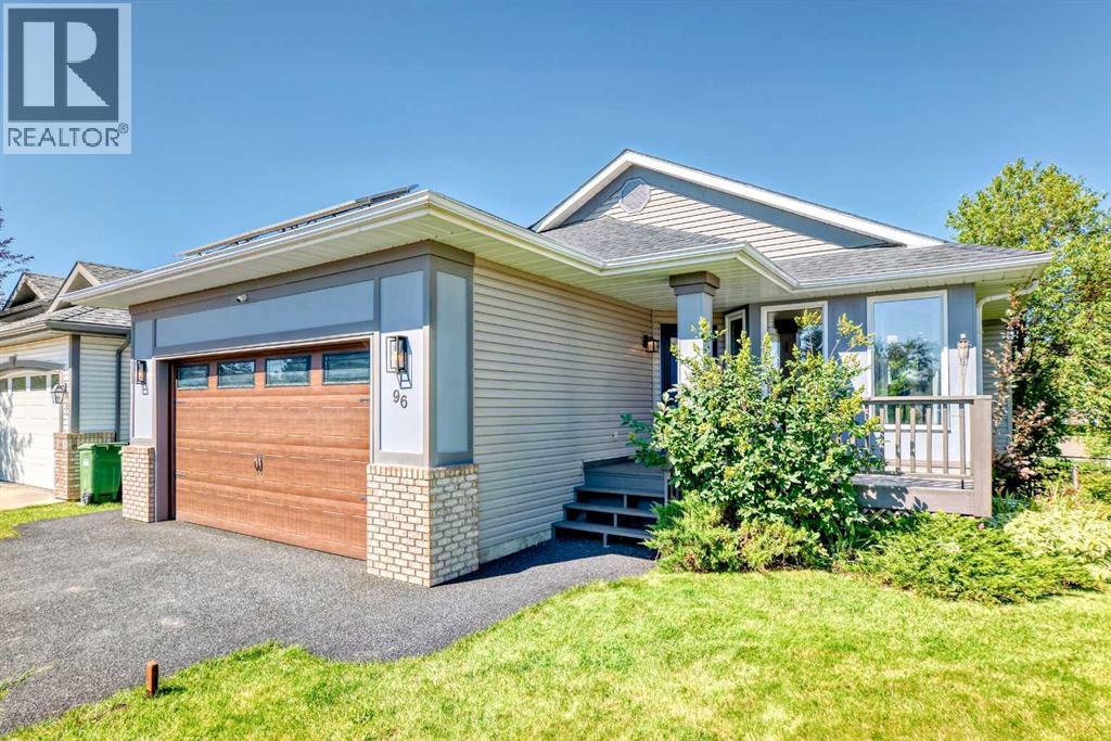 96 Douglas Shore Close SE, Calgary, AB T2Z 2K8