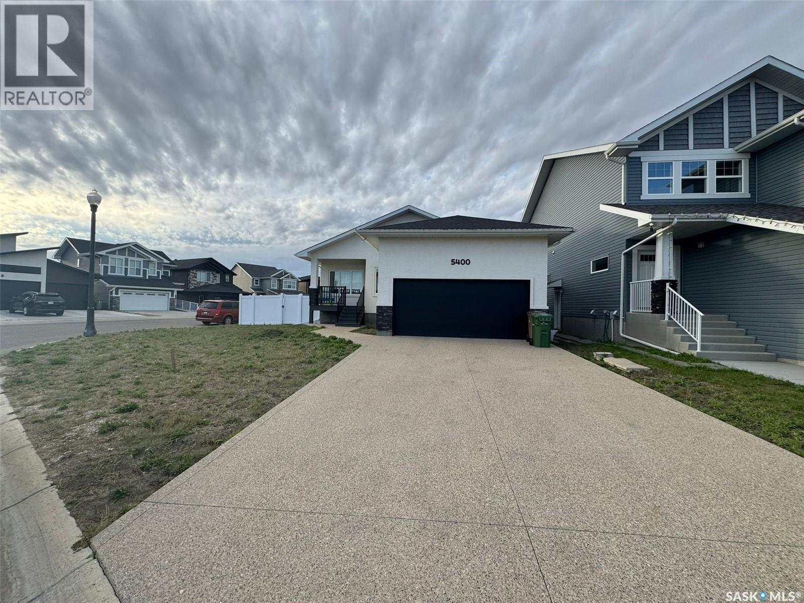 5400 E Boyer Bay, Regina, SK S4V 3P2