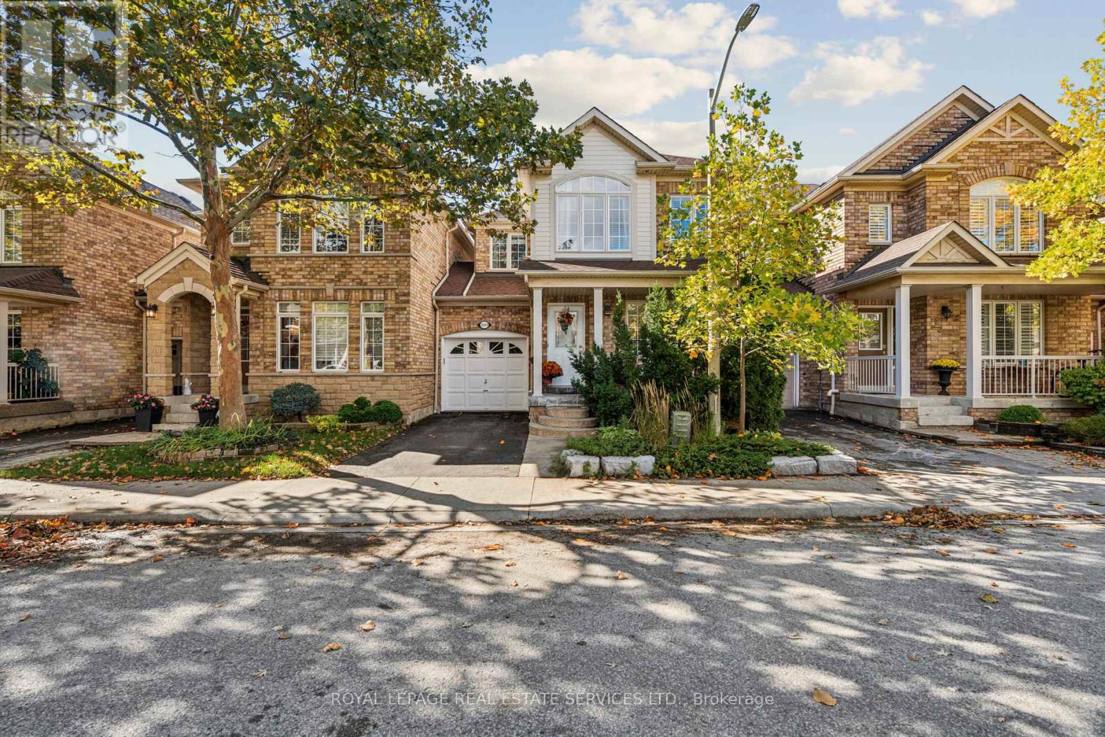 2293 Seton Cres, Burlington, ON L7L 6Y7