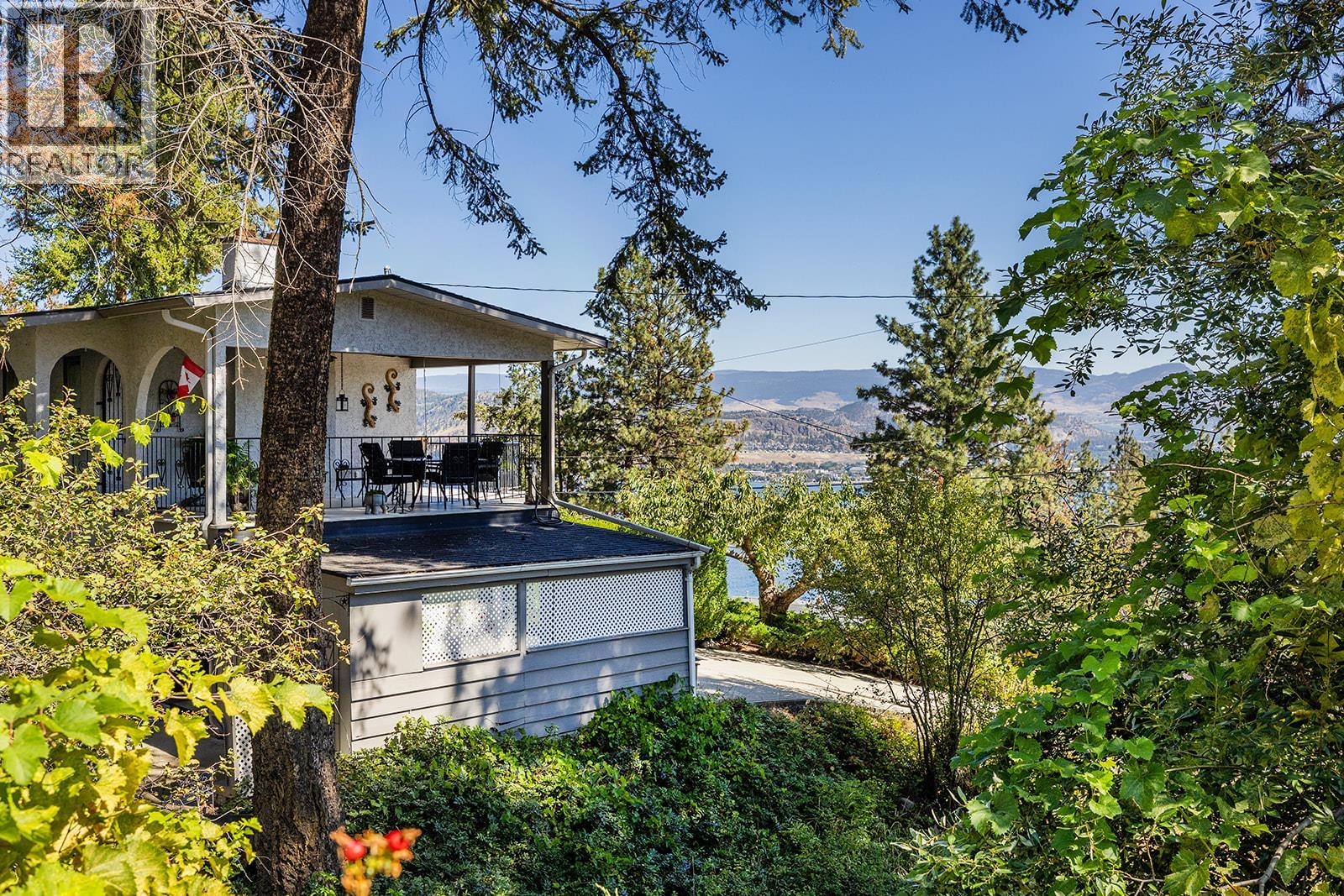 1459 Scott Cres, West Kelowna, BC V1Z 2R9
