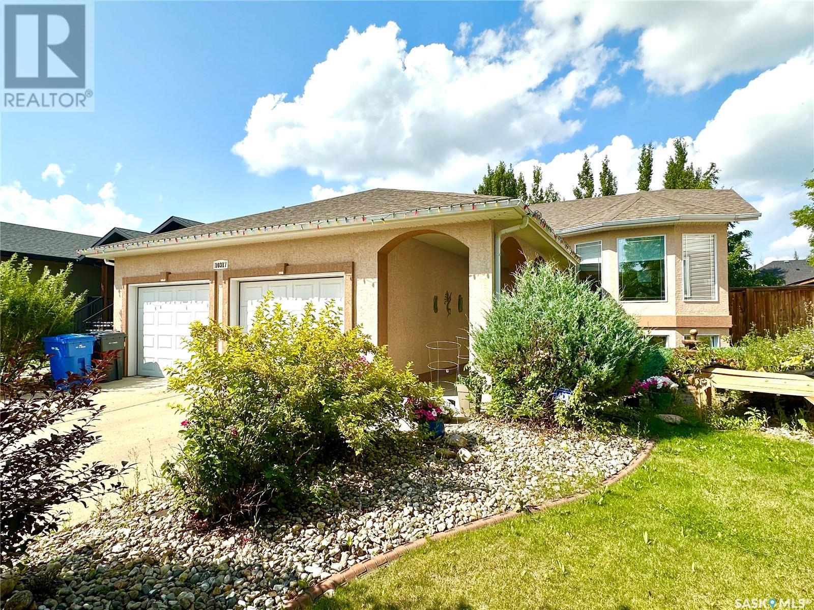 10317 Henderson Dr, North Battleford, SK S9A 3Y9