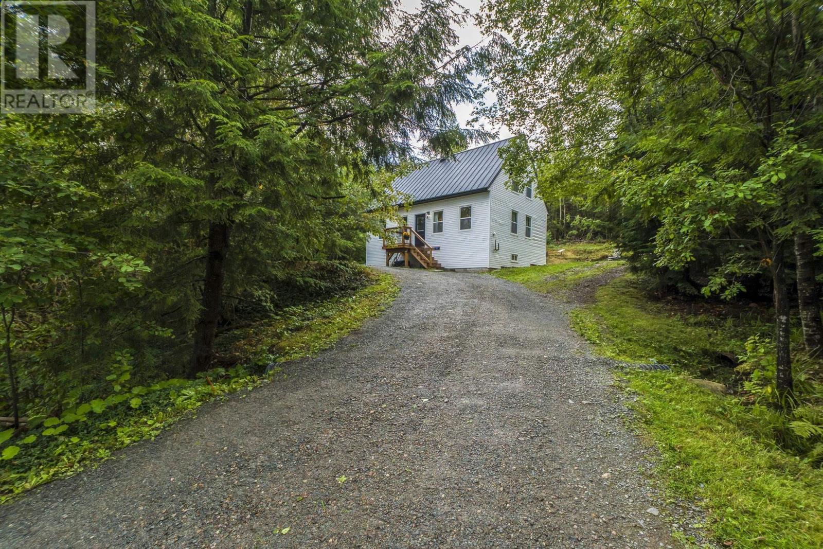191 J Ramsey Rd, Wittenburg, NS B0N 2J0