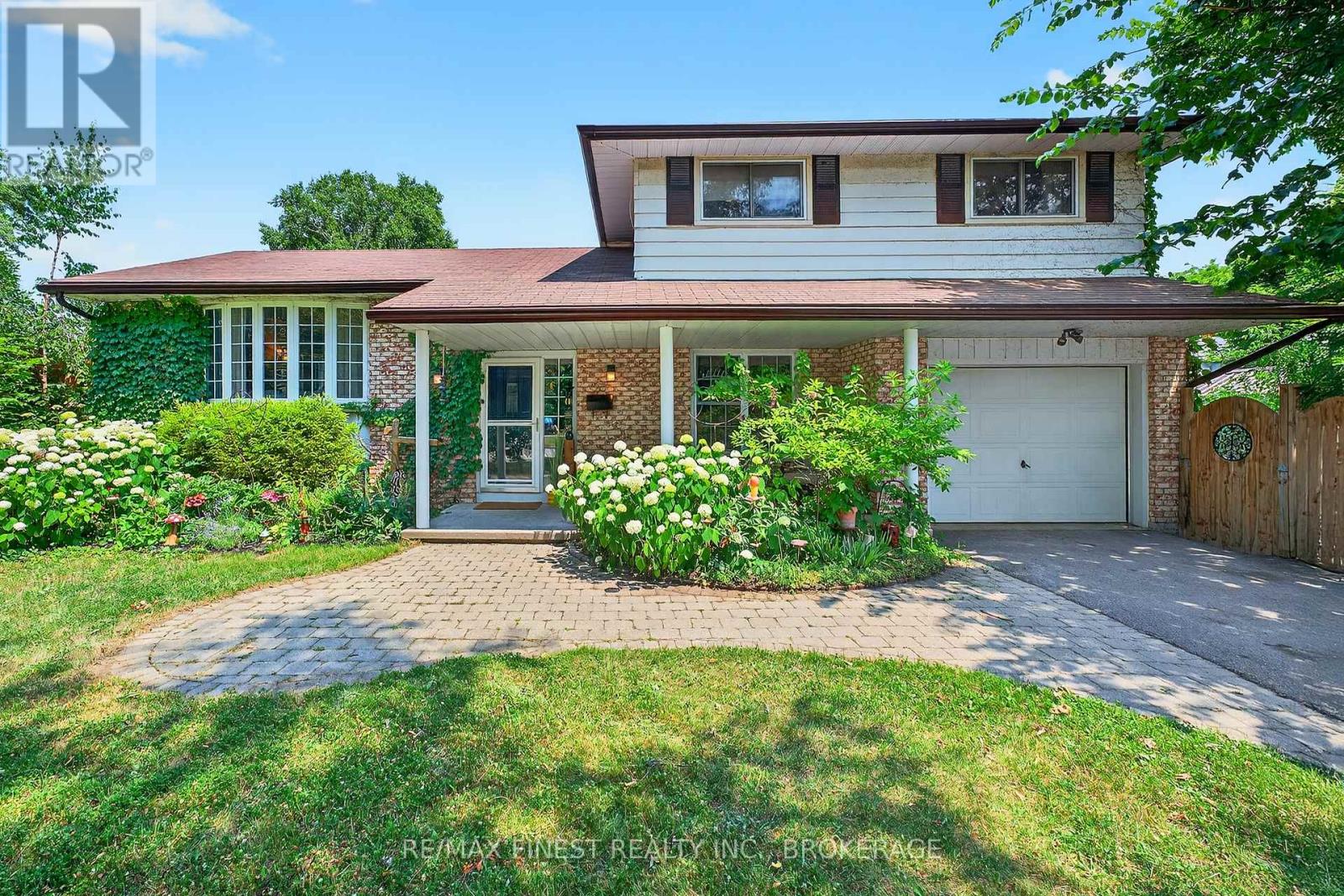 23 Diamond Cres, Belleville, ON K8N 5G5