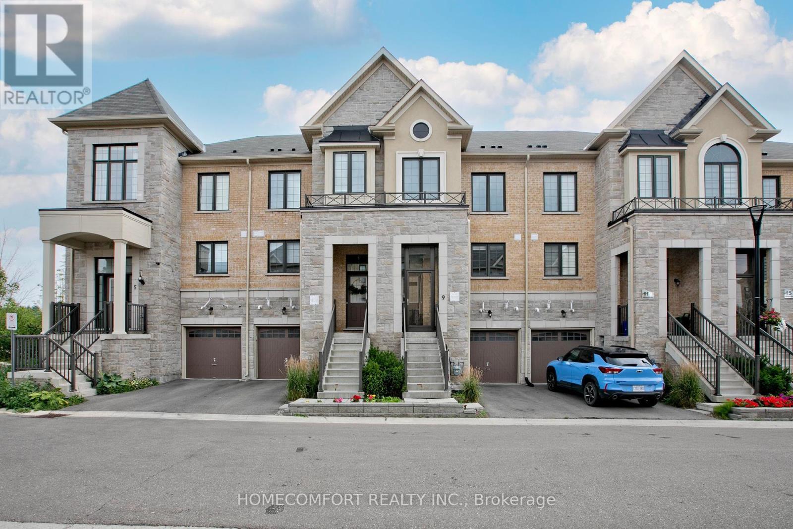 9 Milbourne Ln, Richmond Hill, ON L4E 1G4