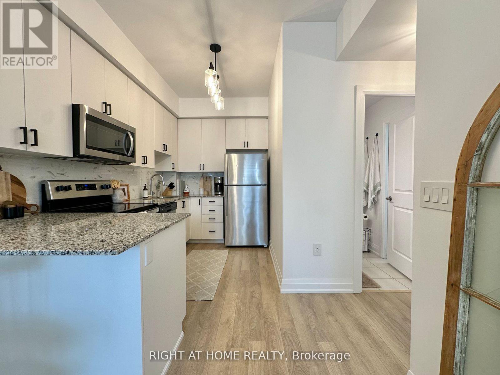5299 Hwy 7 C801 Hwy, Vaughan, ON L4L 0J1