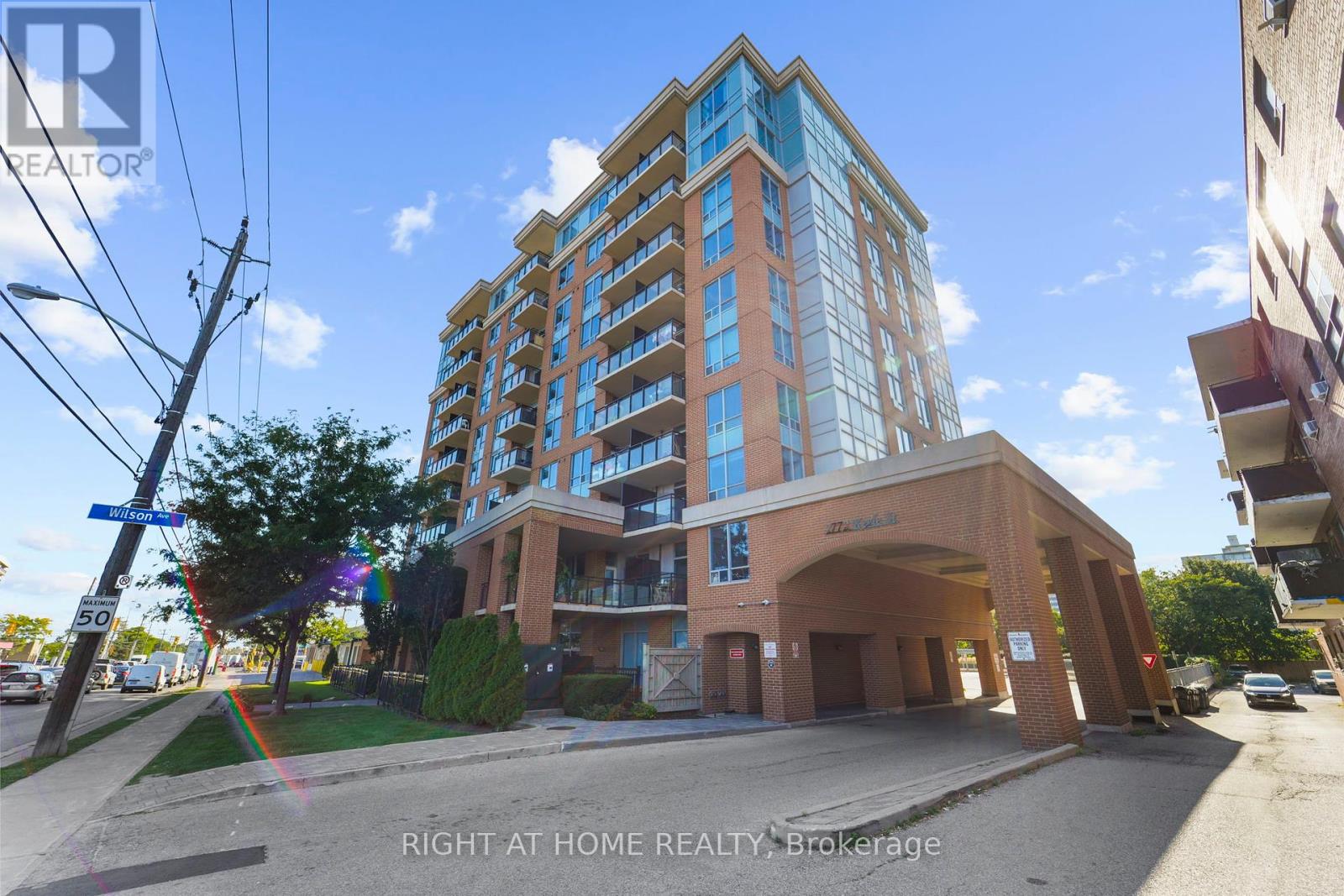 105 2772 Keele St, Toronto, ON M3M 0A3
