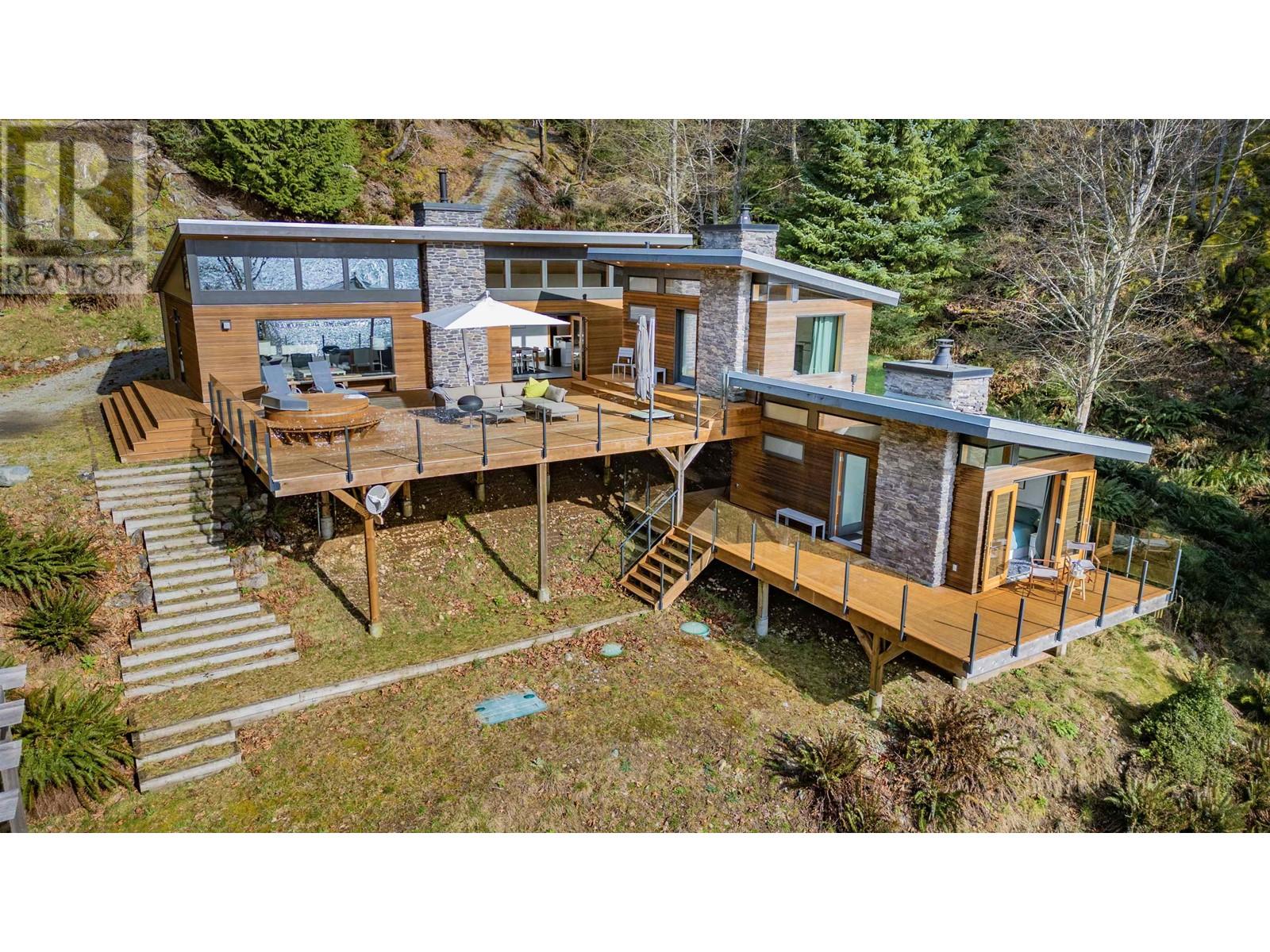 1888 Mount Artaban Rd, Gambier Island, BC V0N 1V0