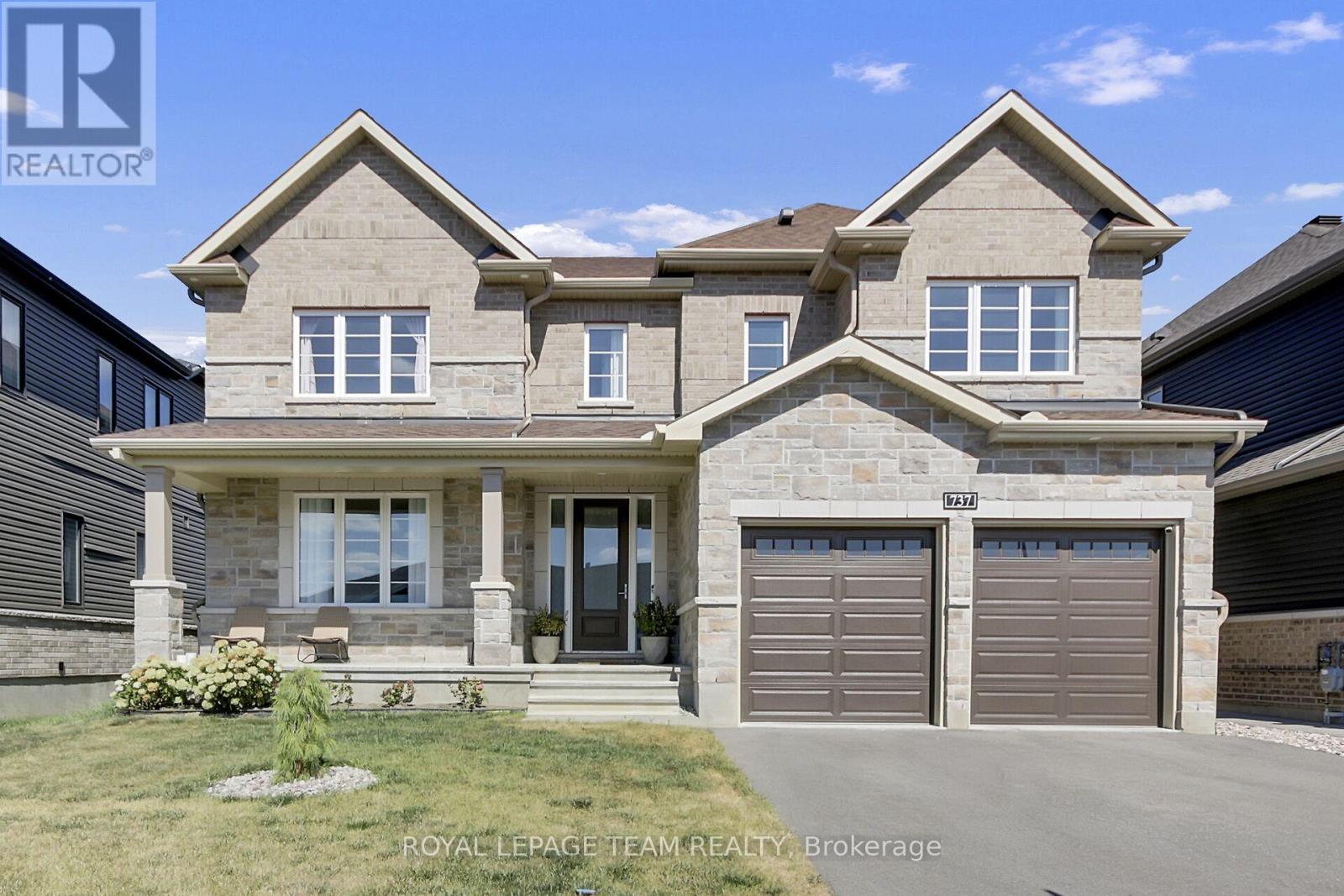 737 Coast Cir, Ottawa, ON K4M 0N5