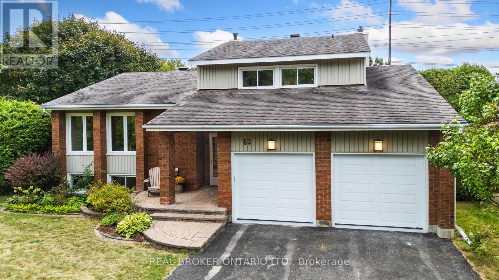 62 Herschel Cres, Ottawa, ON K2L 1Z6