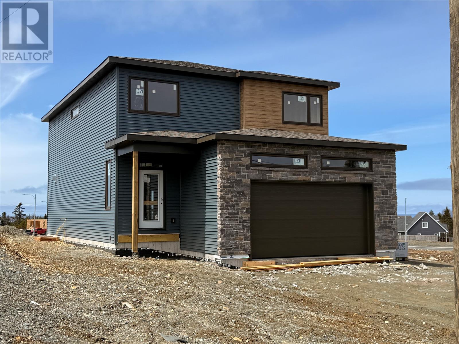 4 Spruce Hill Road, Conception Bay South, NL A1W 5P3
