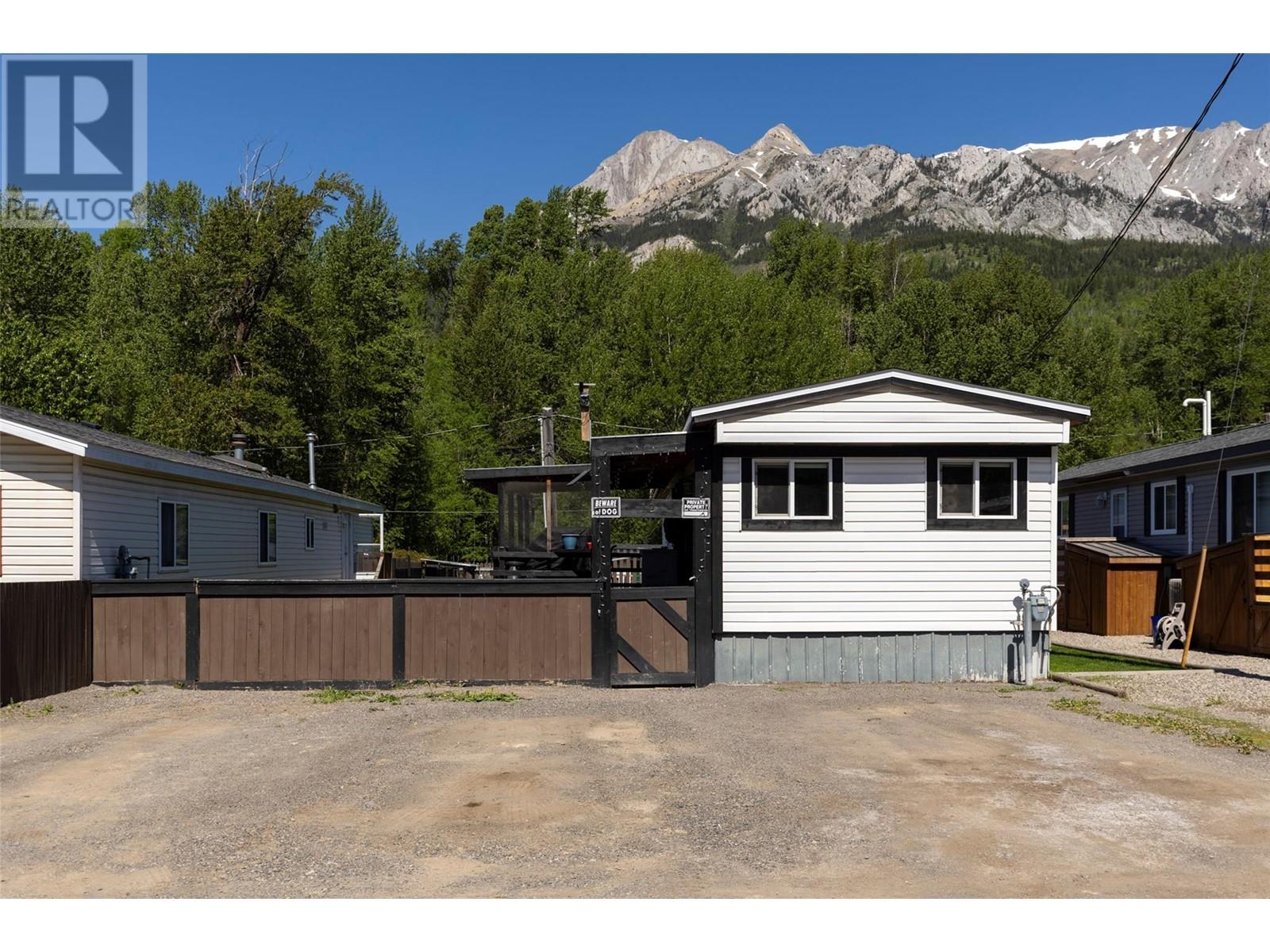 2011 3 Highway Unit 12, Fernie, BC V0B 1M5