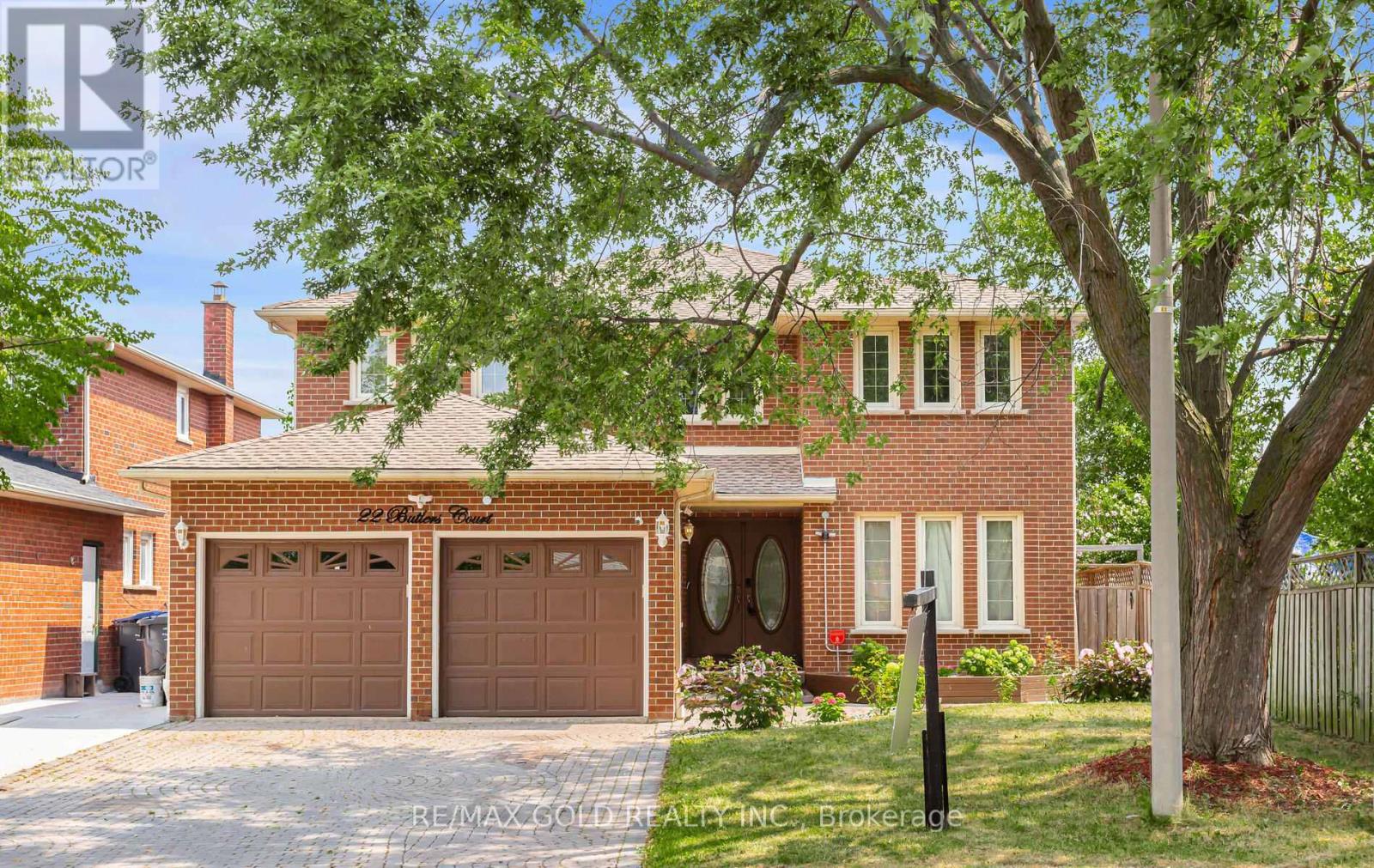 22 Butlers Ct, Brampton, ON L6Y 3T9