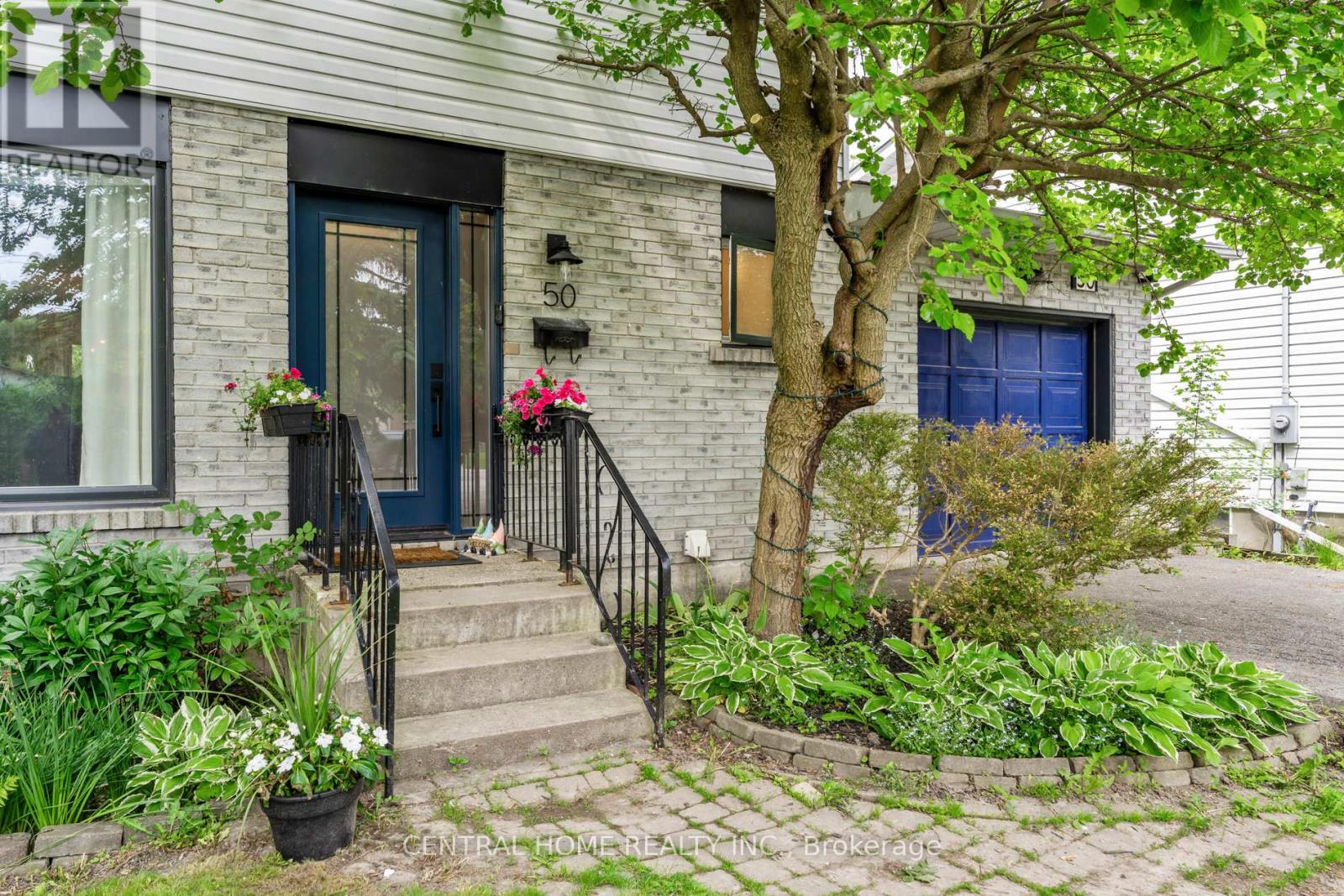 50 Metro Rd S, Georgina, ON L4P 3K8