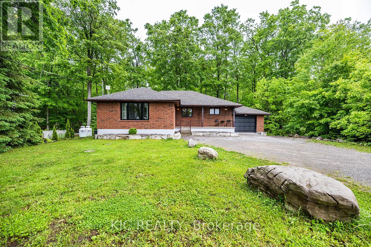 6 Sumcot Dr, Trent Lakes, ON K0L 1J0