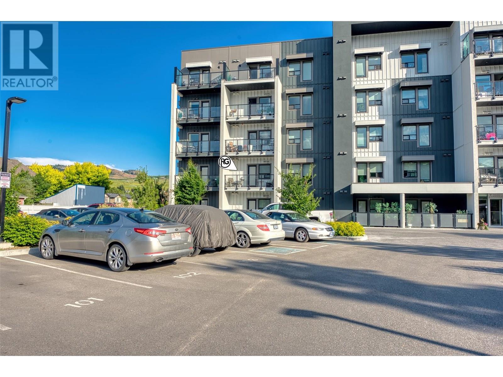 2555 Lakeshore Road Unit 215, Vernon, BC V1H 0A4