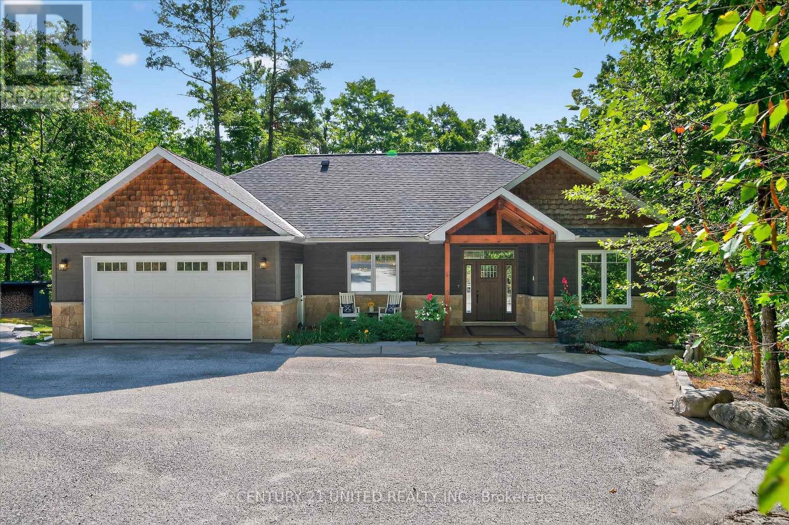 2 Mitchell Cres, Trent Lakes, ON K0L 1J0
