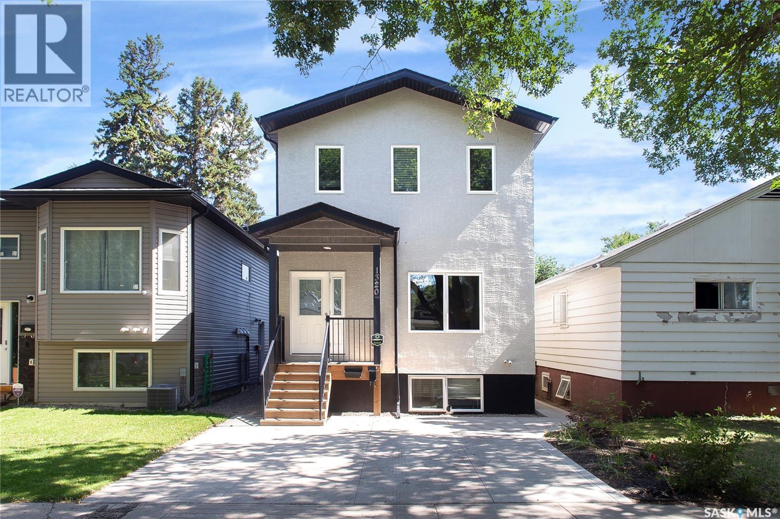 1320 B Ave N, Saskatoon, SK S7L 1G5