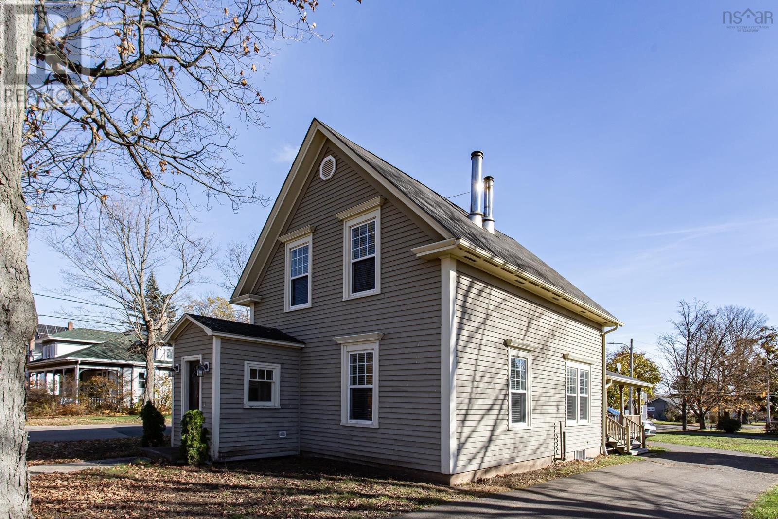 352 Main St, Middleton, NS B0S 1P0