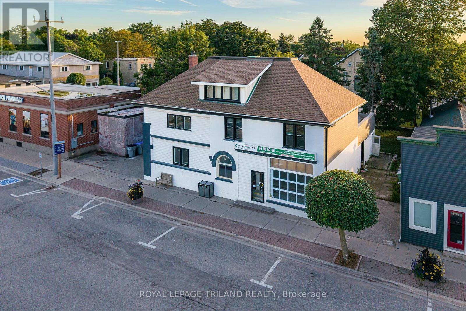 11 Goshen St N, Bluewater, ON N0M 2T0