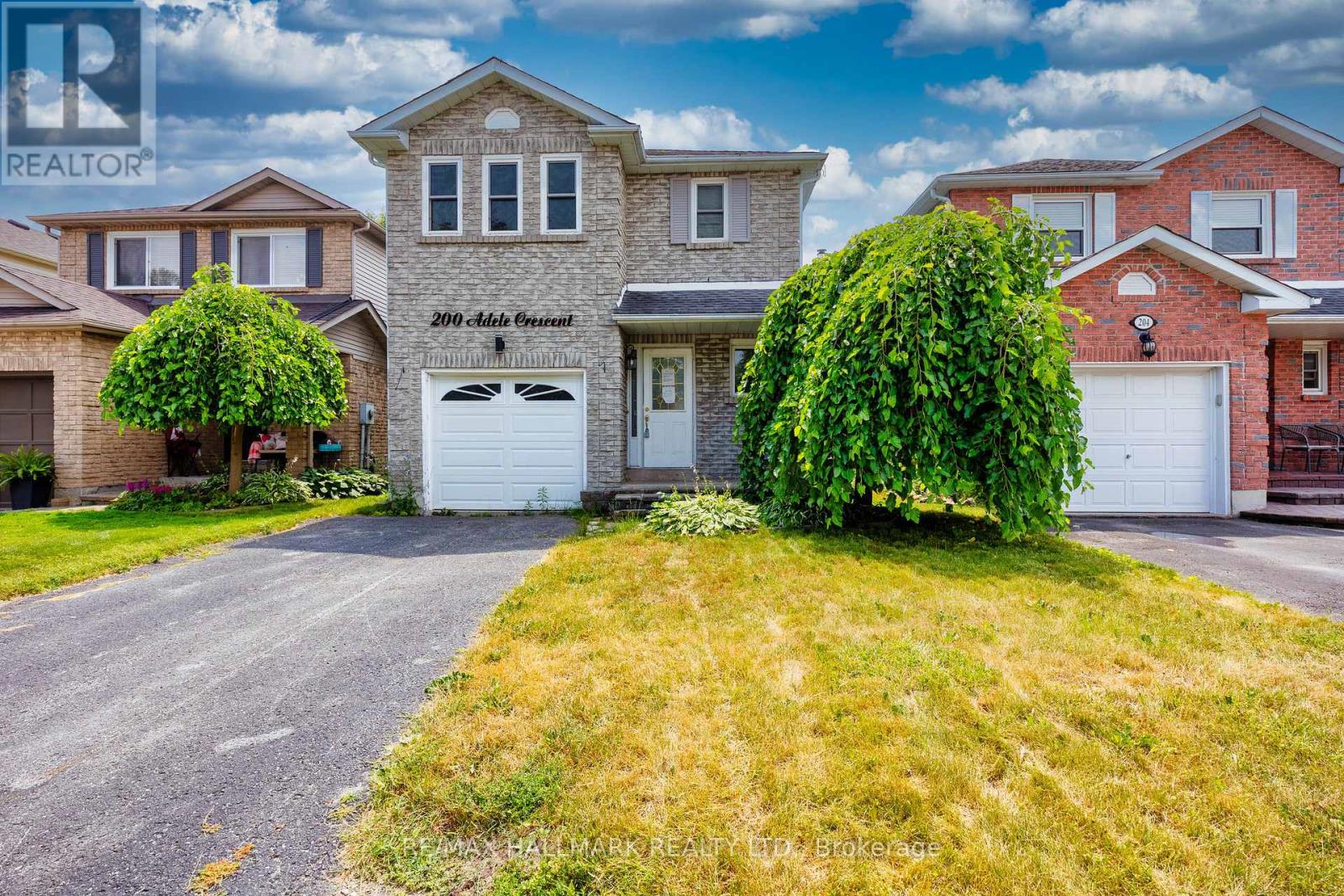 200 Adele Cres, Oshawa, ON L1J 7W5