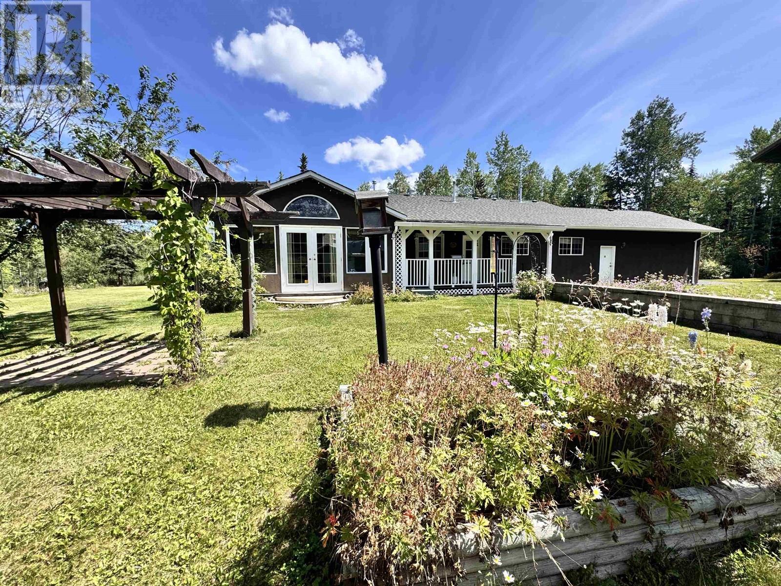 6460 Unicorn Rd, Horse Lake, BC V0K 2E3