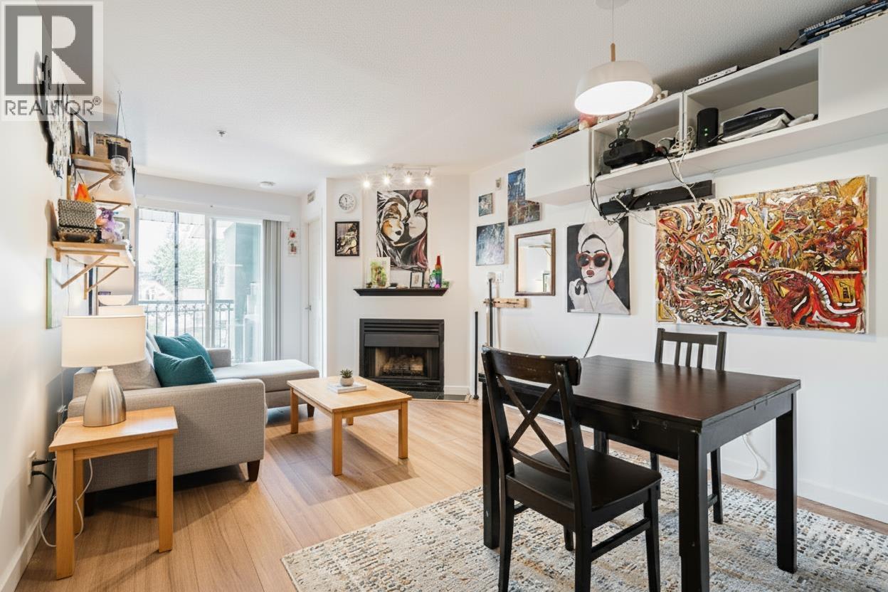 868 Kingsway Unit 212, Vancouver, BC V5V 3C3