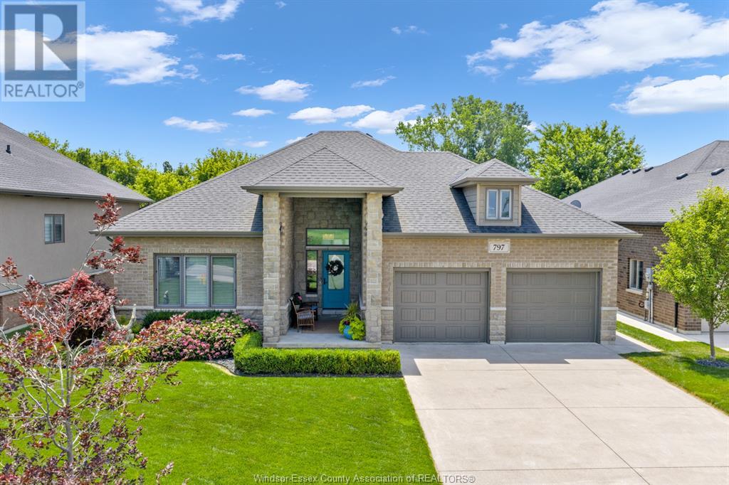 797 Heritage Rd, Kingsville, ON N9Y 0B6