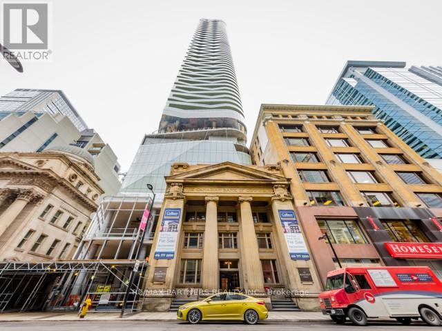 1704 197 Yonge St, Toronto Church-yonge Corridor, ON M5B 1M4
