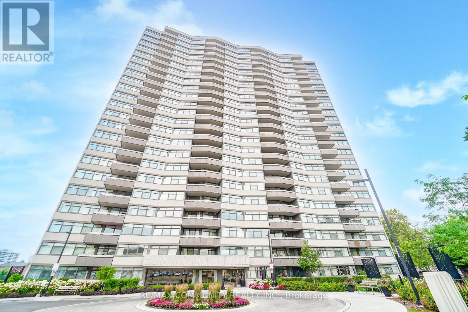 302 3131 Bridletown Cir, Toronto, ON M1W 2S9