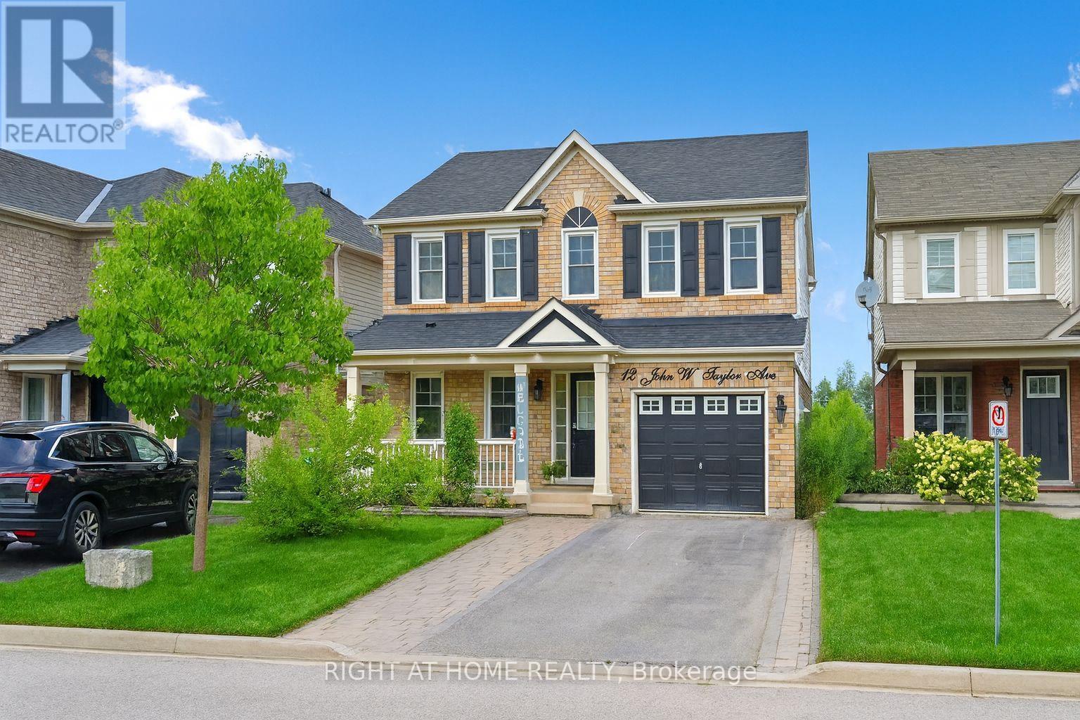 12 John W Taylor Ave, New Tecumseth Alliston, ON L9B 0B3