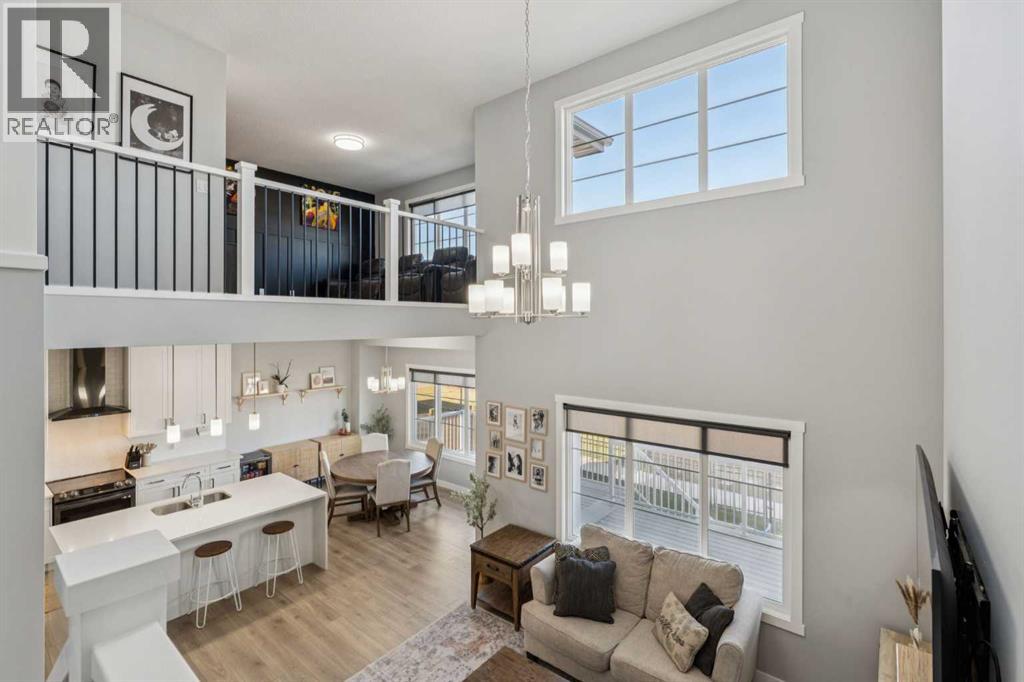 504 Creekrun Ln SW, Airdrie, AB T4B 5J9