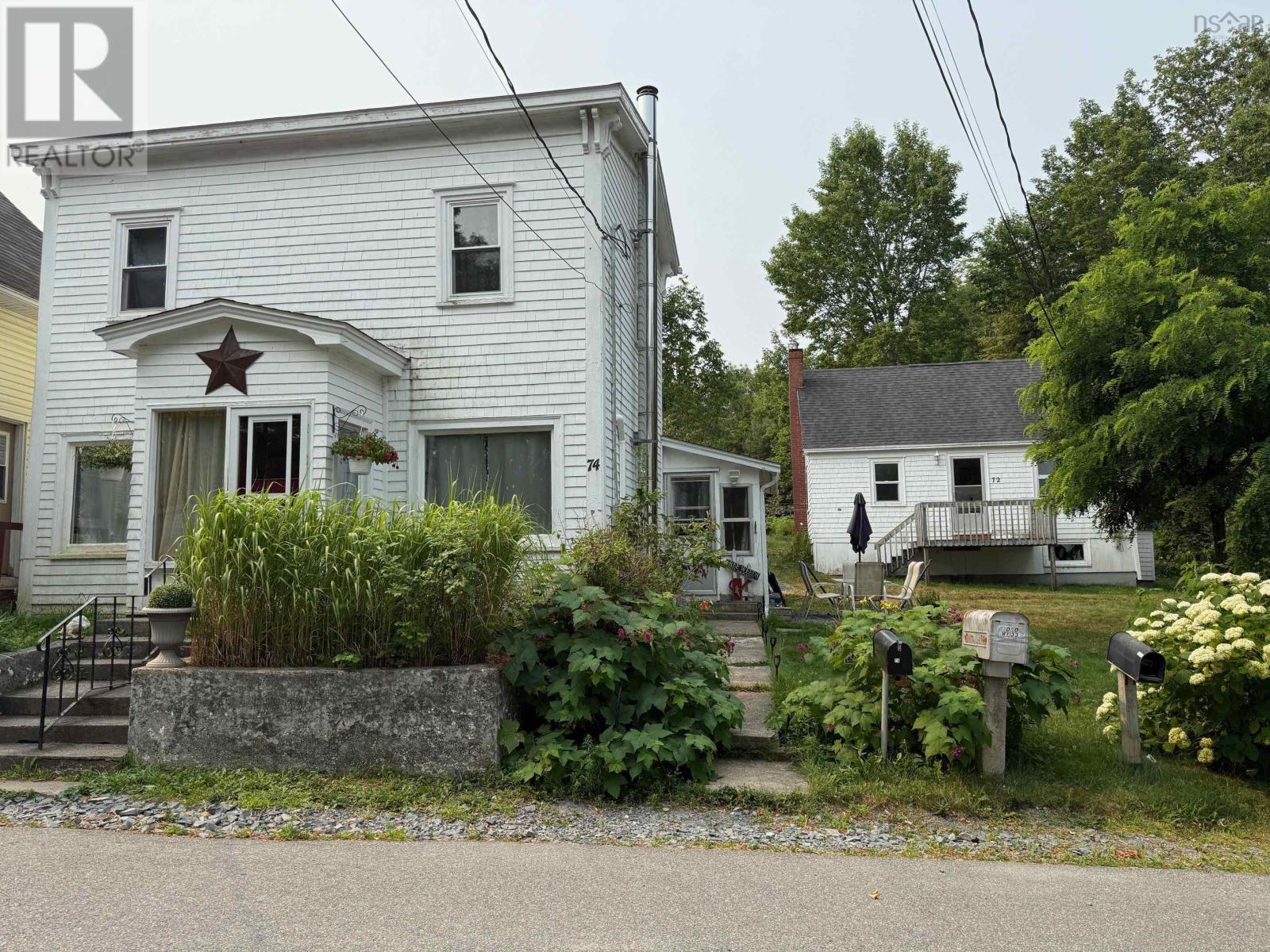 72 Cove Rd, Conquerall Bank, NS B4V 0T4