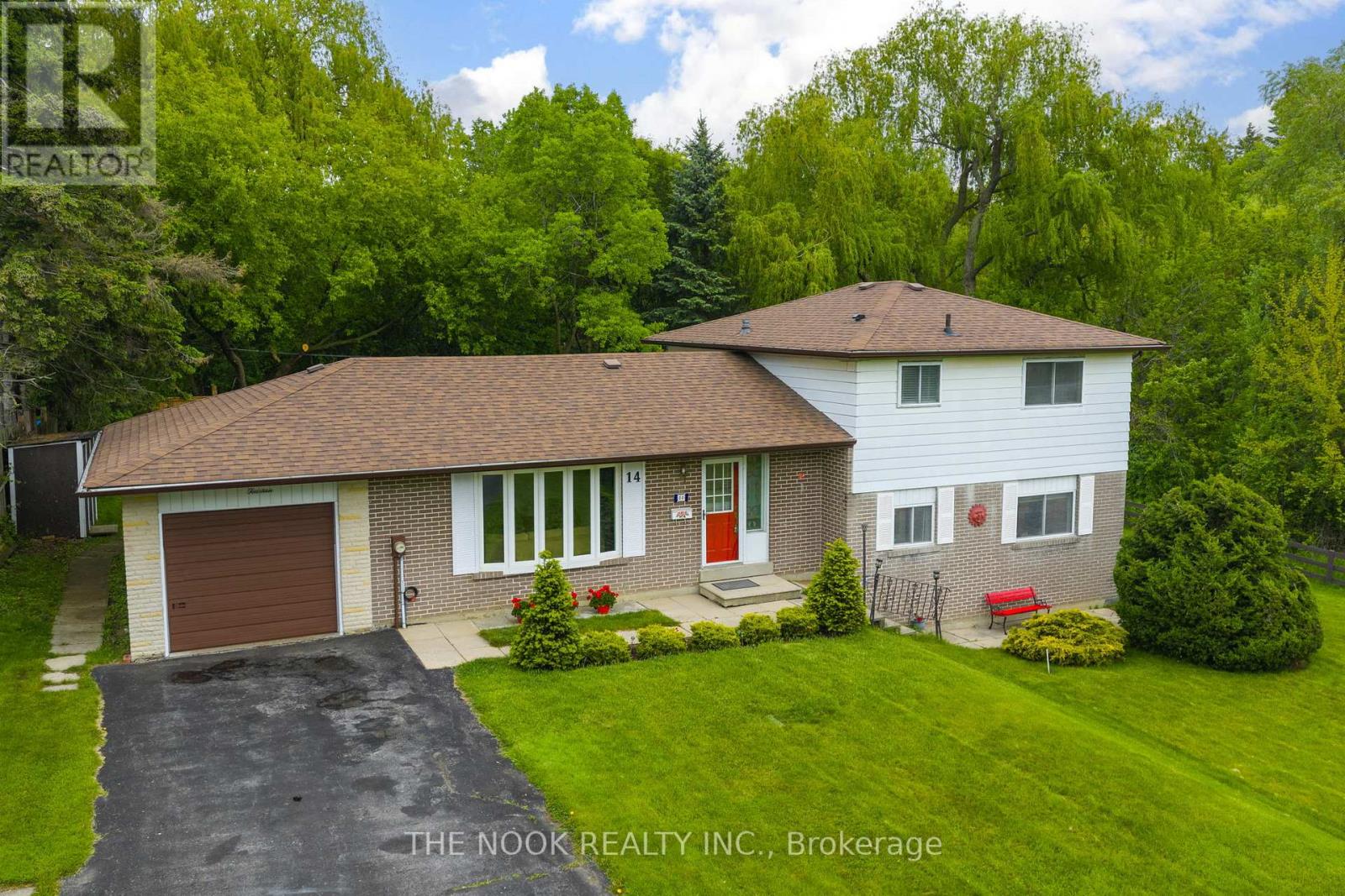 14 Carwin Cres, Ajax, ON L1S 6G6