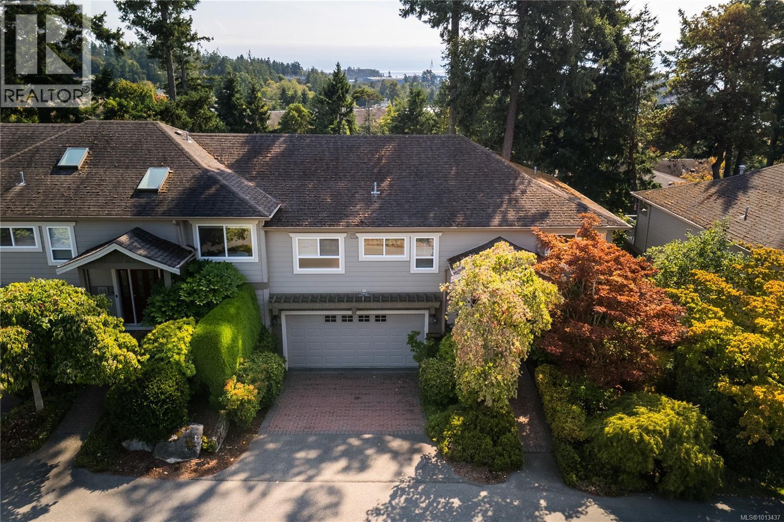 118 Aldersmith Pl Unit 58 Pl, View Royal, BC V9A 7M9