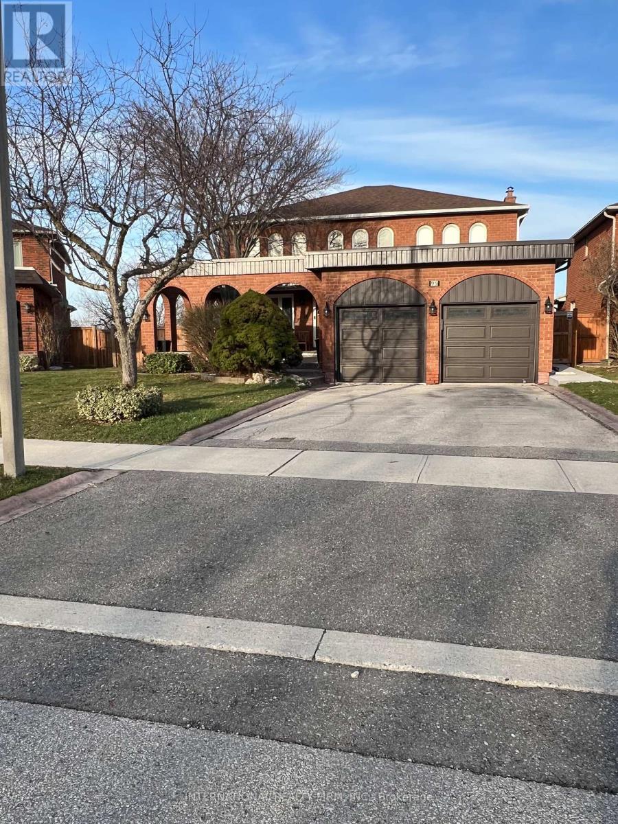 95 Dunstan Cres, Vaughan, ON L4L 3W5