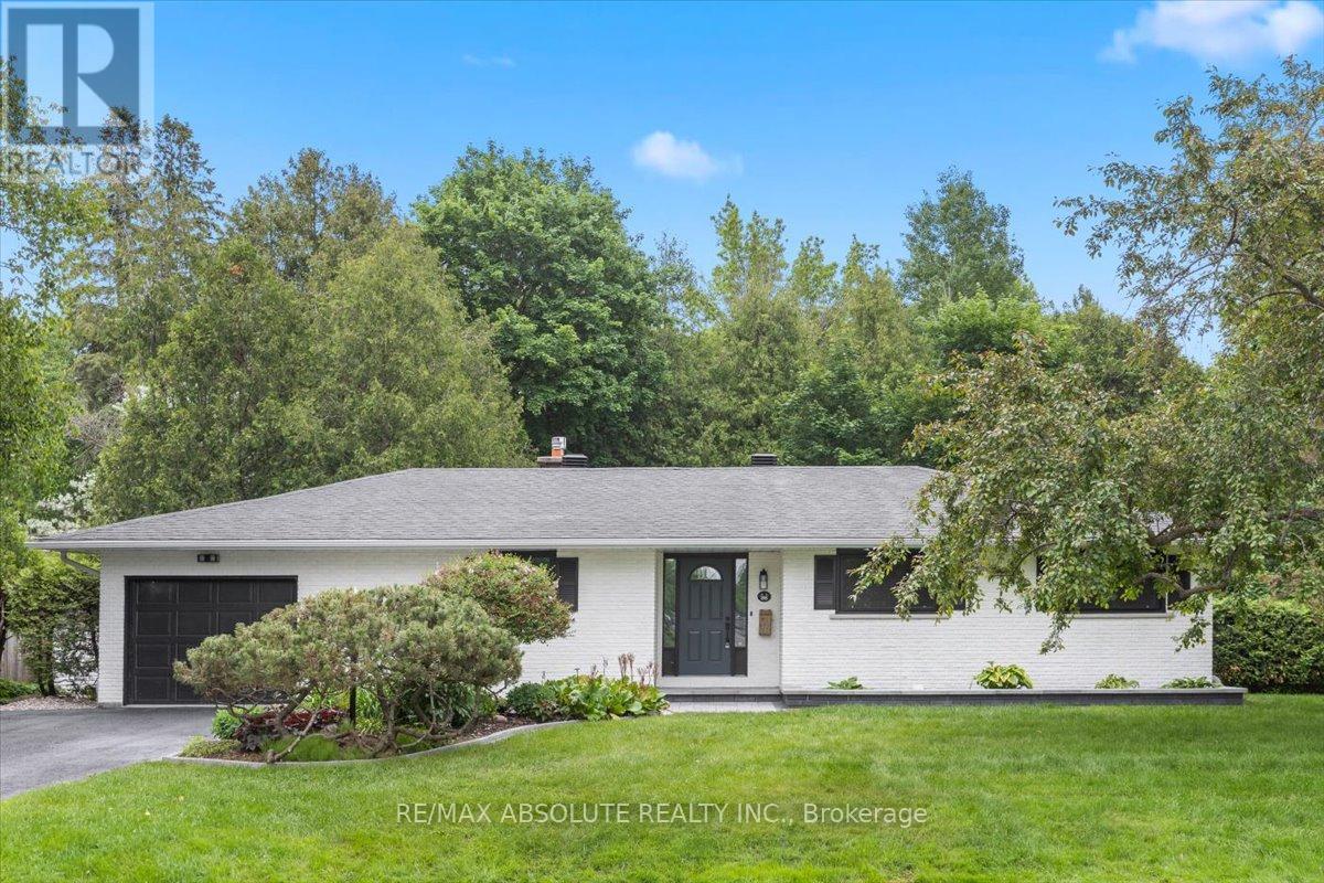 36 Beverly St, Ottawa, ON K2S 0S2