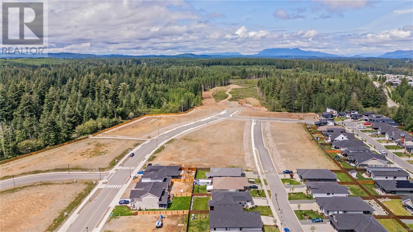 755 Salmonberry St, Campbell River, BC V9H 0G1