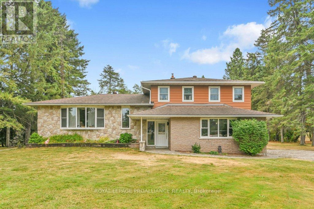 1267 County Rd 2 Rd, Augusta, ON K0E 1P0