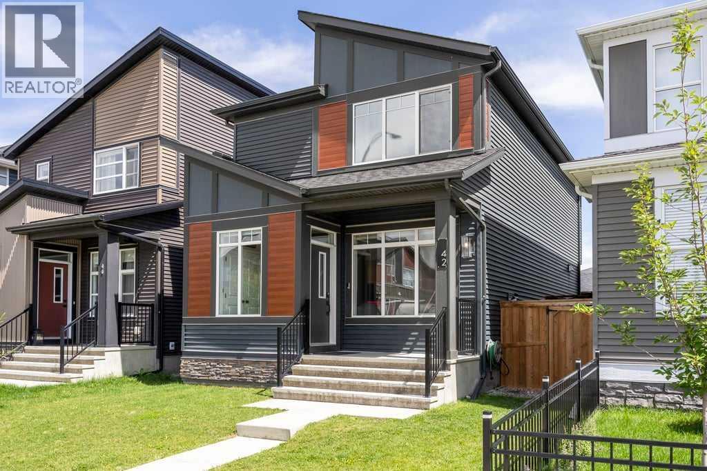 42 Wolf Creek Mnr SE, Calgary, AB T2X 3Z8