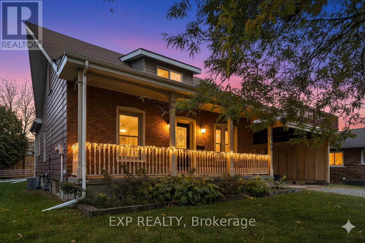 4160 Dorchester Rd, Niagara Falls, ON L2E 6N2