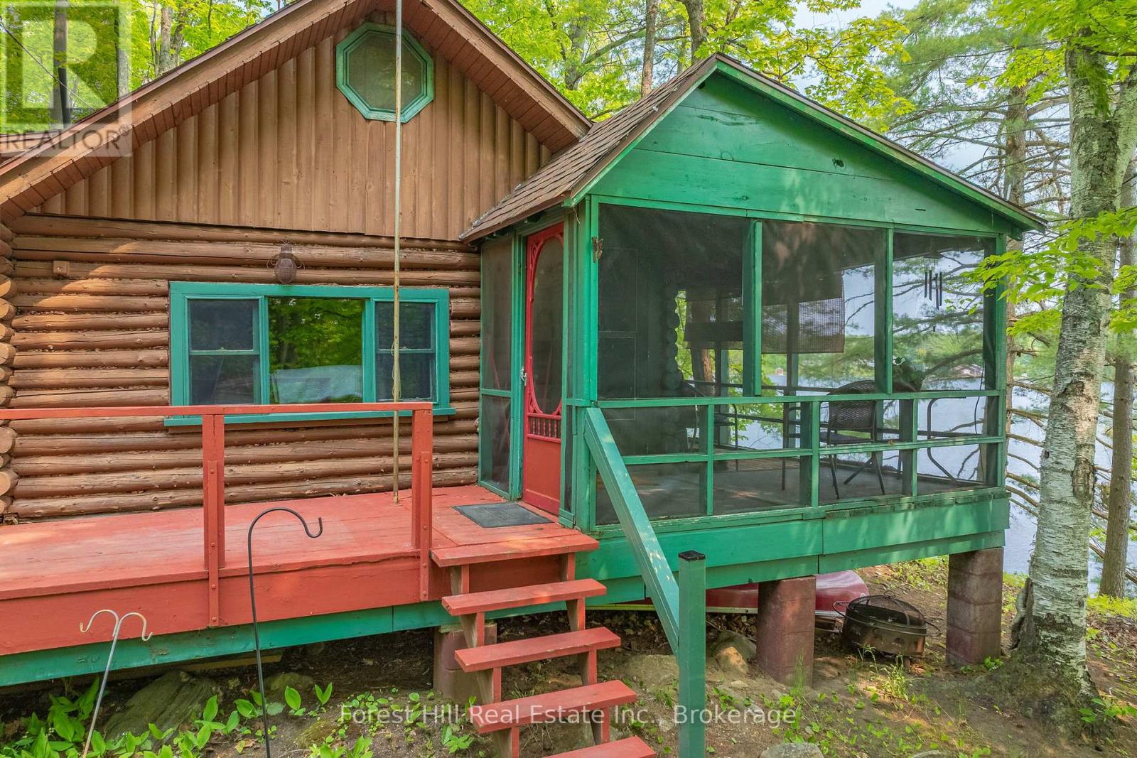 1067 W Black Lake Rd, Muskoka Lakes, ON P0C 1M0