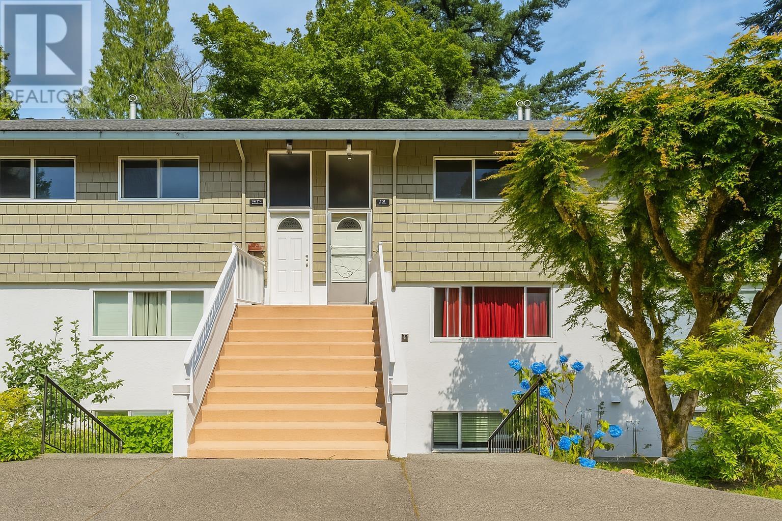 1134 Chateau Pl, Port Moody, BC V3H 1N6