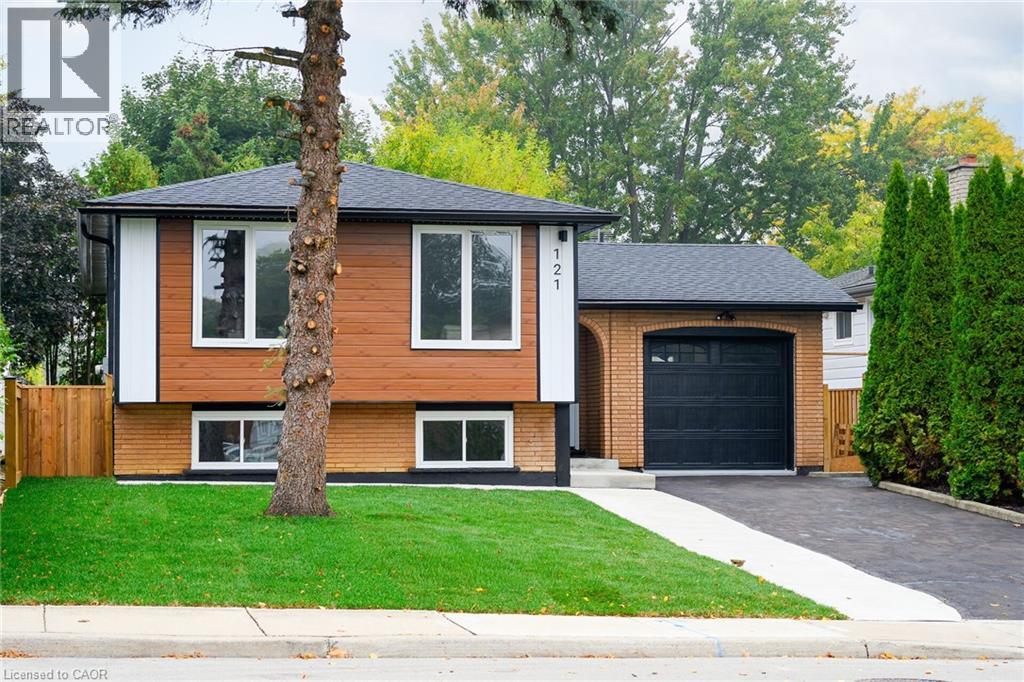 121 Appleford Rd, Hamilton, ON L9C 5Y2