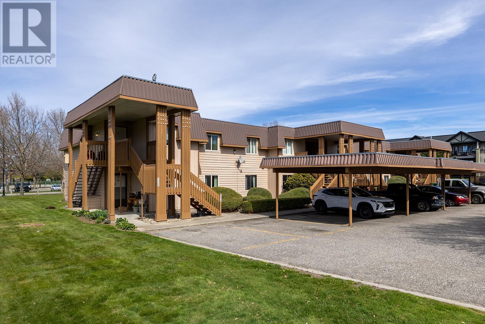 880 Badke Rd, Kelowna, BC V1X 5Z6