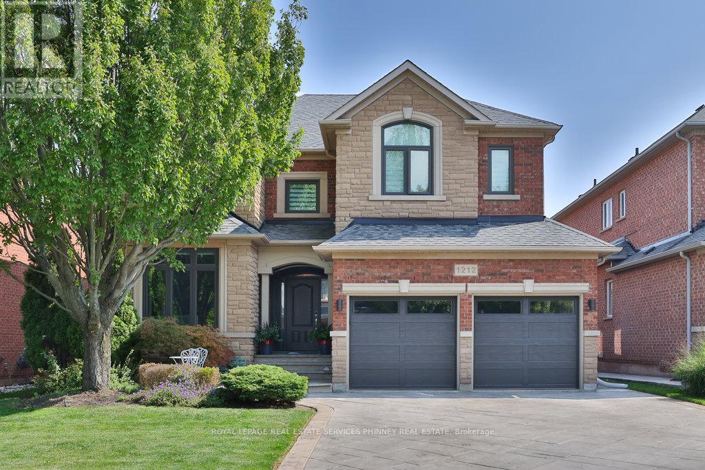 1212 Grace Dr, Oakville, ON L6H 6T5