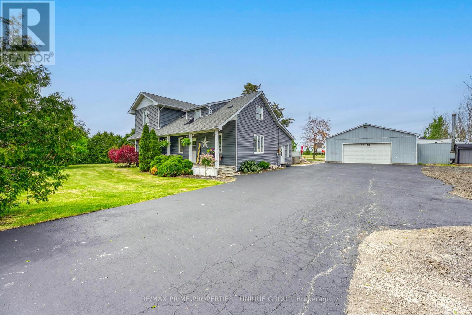 2274 Jackson Rd, Sarnia, ON N7T 7H2