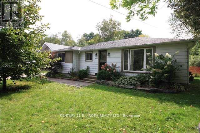 775 James St, Innisfil, ON L9S 2G6