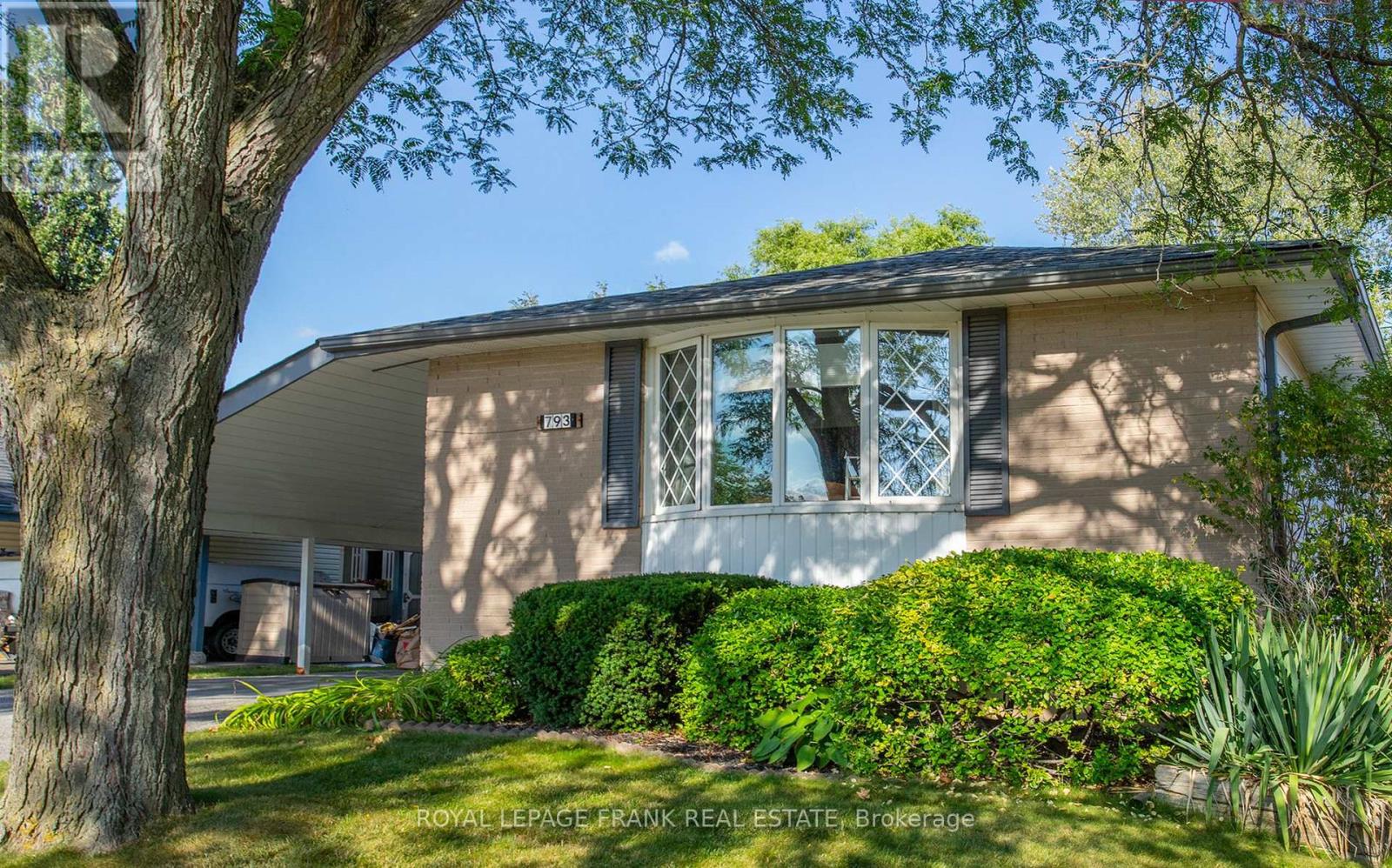 793 Central Park Blvd N, Oshawa, ON L1G 6B2
